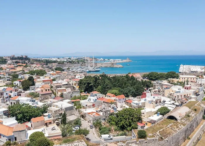 Art Medieval Town Rhodes Шале *